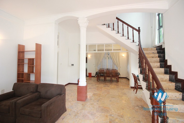 Lakeside house with small yard and nice terrace for rent in Tay Ho